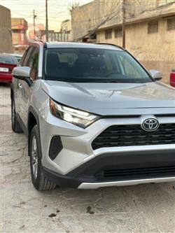 تۆیۆتا ڕاڤ 4